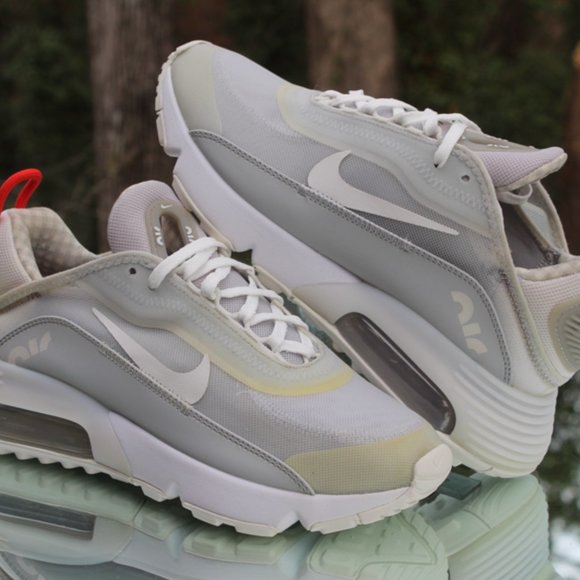 Nike Air Max 2090 Light Smoke Grey Women’s Size 7 - Picture 8 of 15